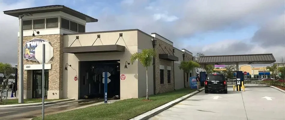 Car wash in Florida with a drive through.